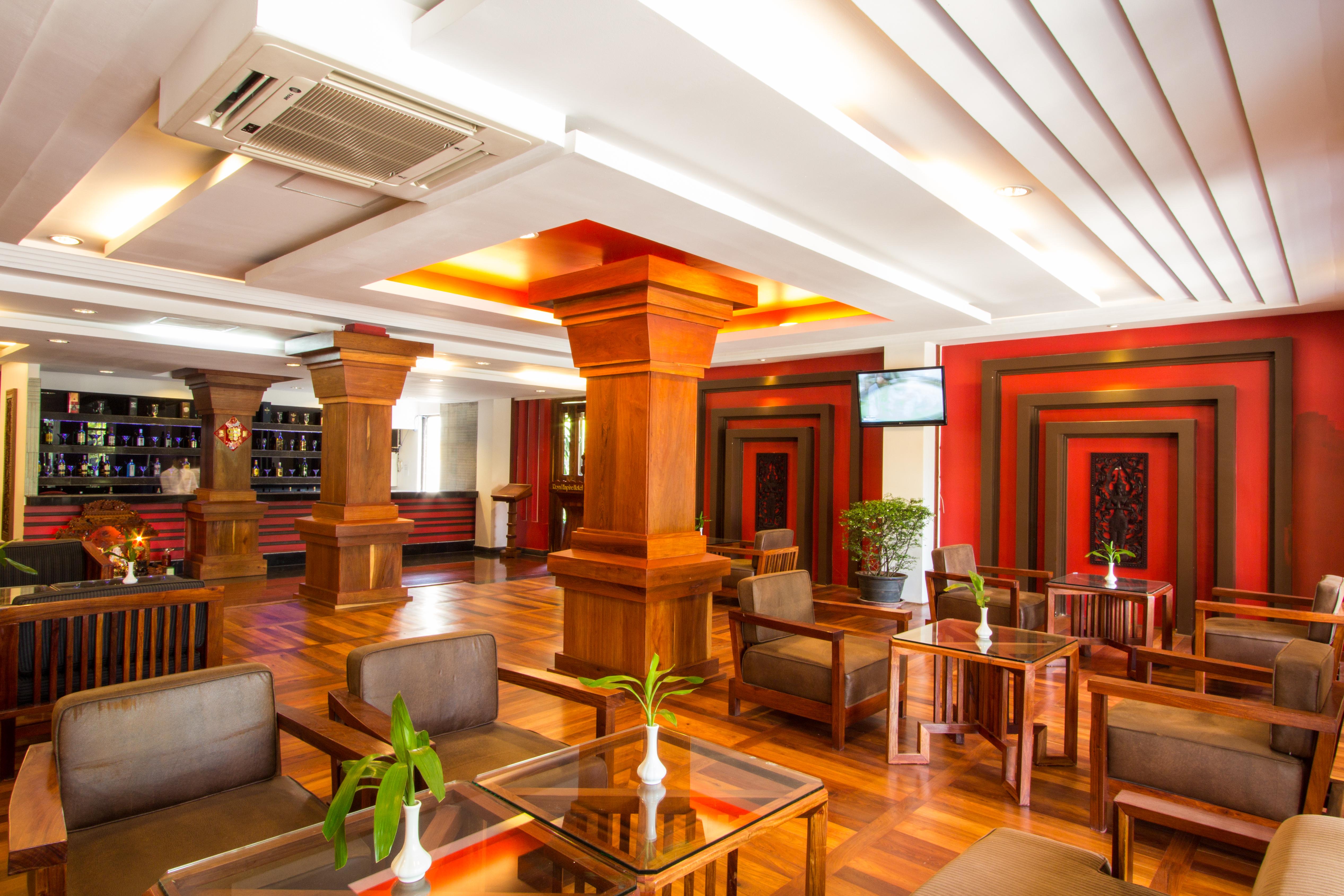 Royal Empire Premium Hotel Siem Reap Esterno foto