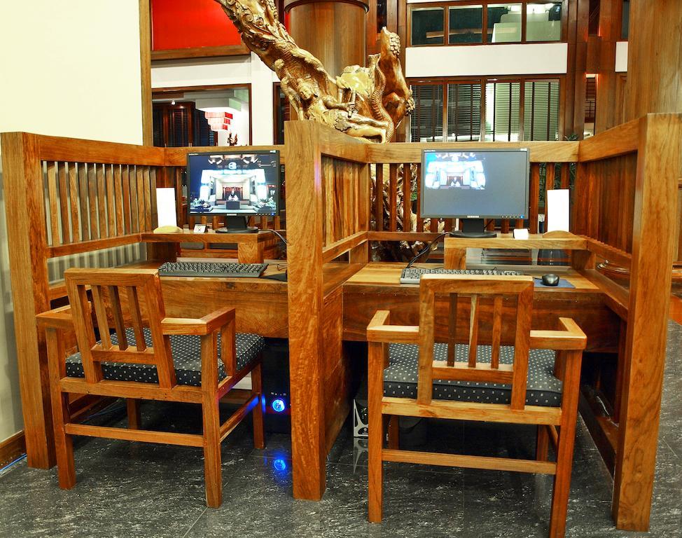 Royal Empire Premium Hotel Siem Reap Esterno foto