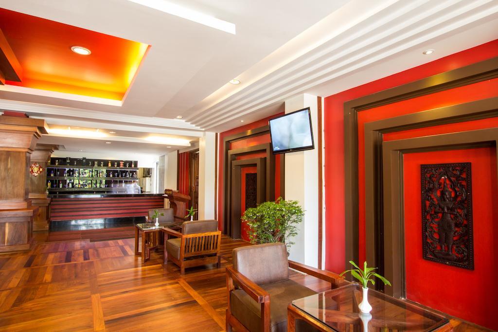 Royal Empire Premium Hotel Siem Reap Esterno foto